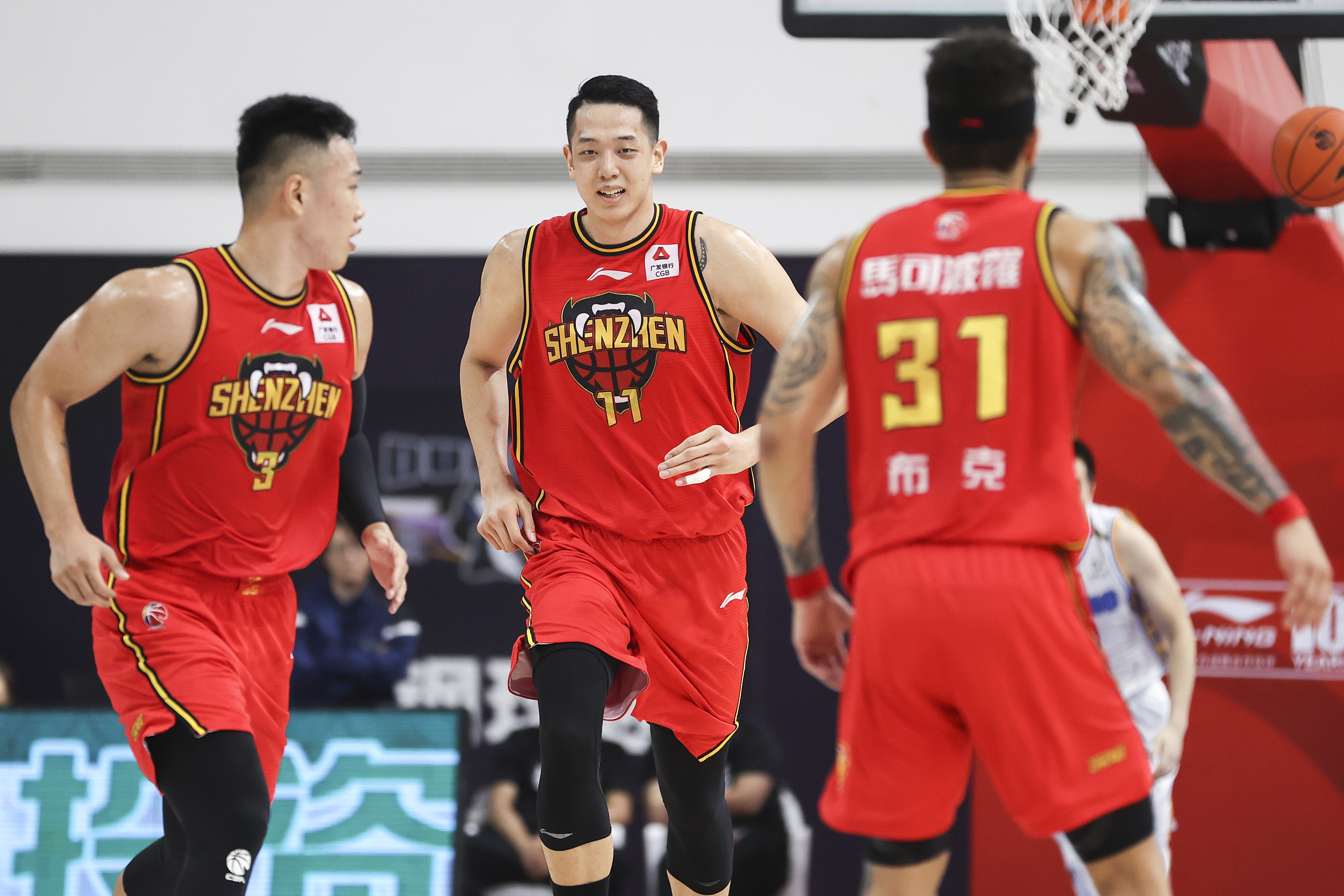 转会期北京首钢备战意甲，手感冰凉细节曝光，信心回归，更衣室氛围转暖的简单介绍