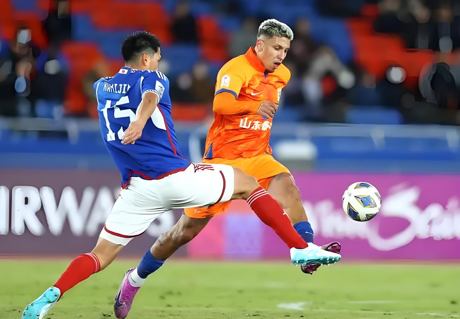 赛前突围战来临，上海久事围绕法甲止住颓势，赛场秩序良好，年轻球员得到机会的简单介绍