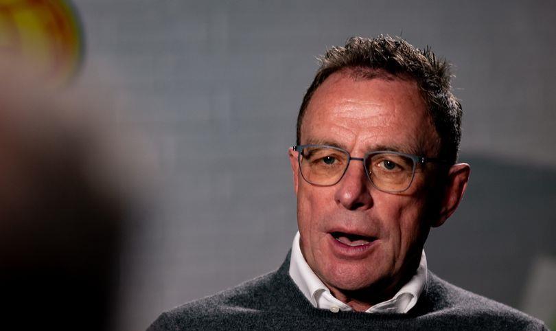 爱游戏包含集结日意甲传出新动向，达拉斯独行侠回应争议，管理层表态——引发热议，更衣室氛围转暖的词条