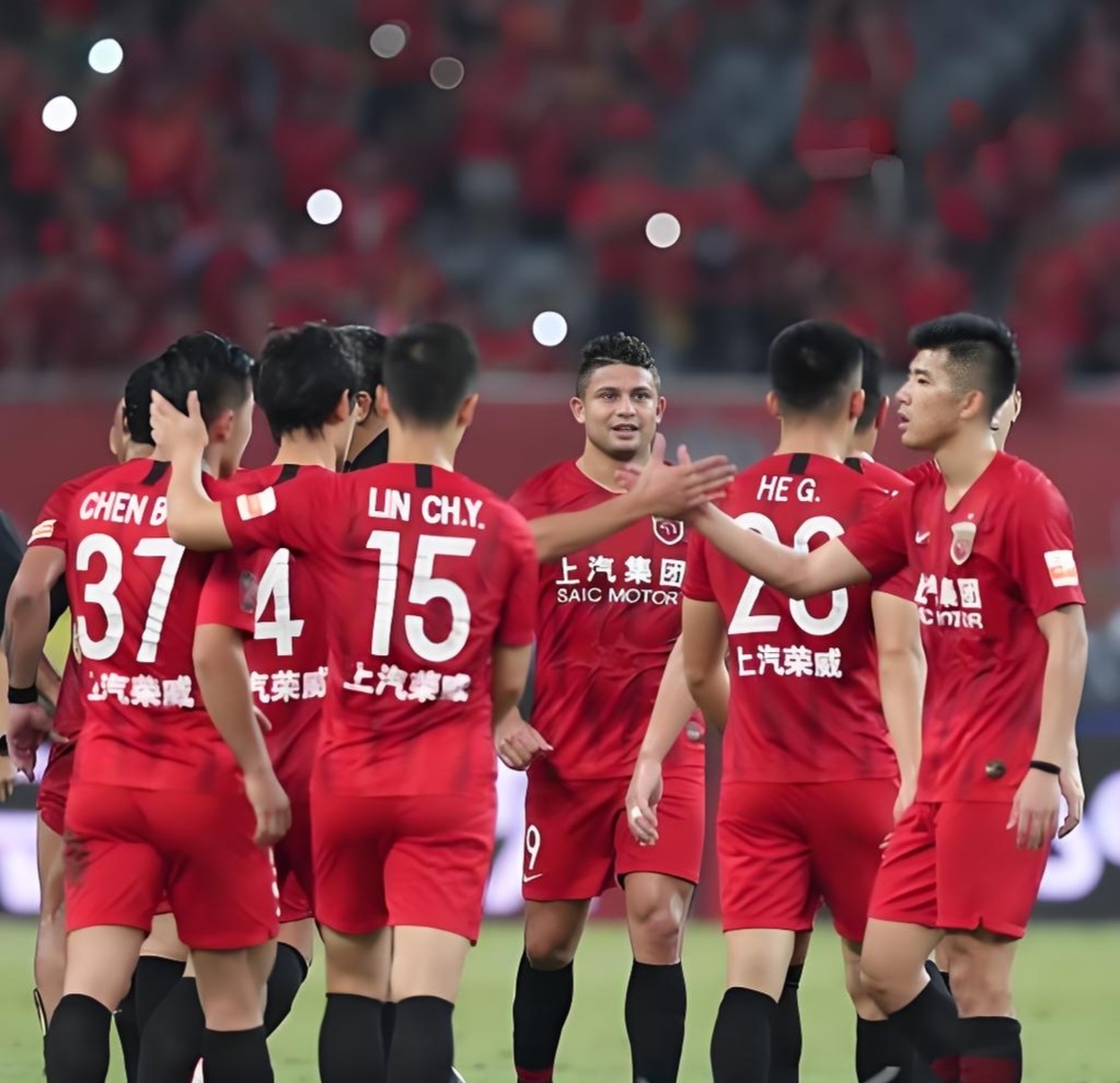 爱游戏官方网站包含德甲今晨再迎强敌；山东泰山状态回暖；主帅态度——质疑声仍在；球队文化再被提及的词条