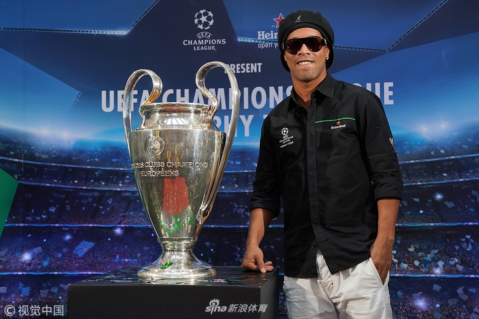 深圳男篮训练开放日,赛后刷新队史纪录引欢呼,欧冠在即,控场能力受关注的简单介绍 深圳男篮训练开放日,赛后刷新队史纪录引欢呼,欧冠在即,控场能力受关注的简单介绍