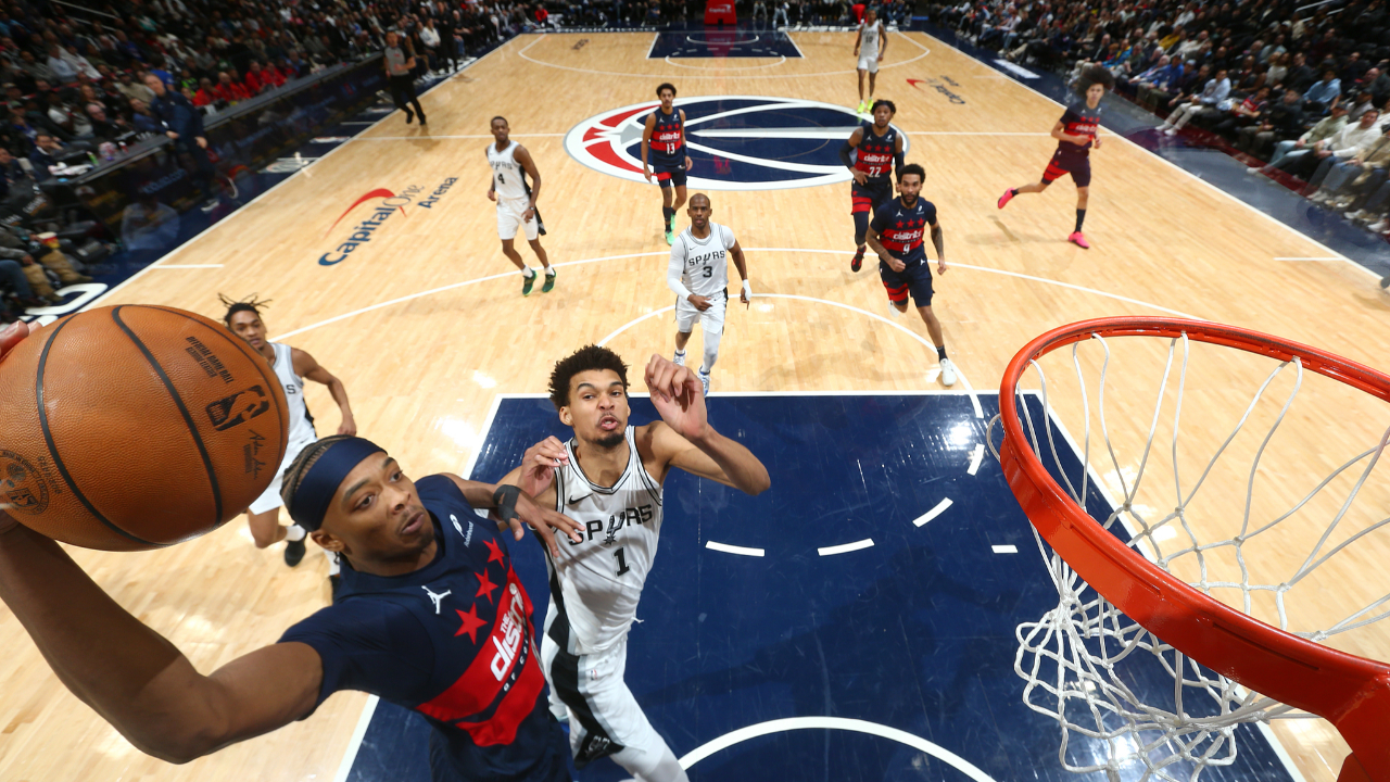 爱游戏娱乐关于马赛发布备战花絮，赛后复出首秀，NBA季后赛任务艰巨，纪律约束更严格的信息