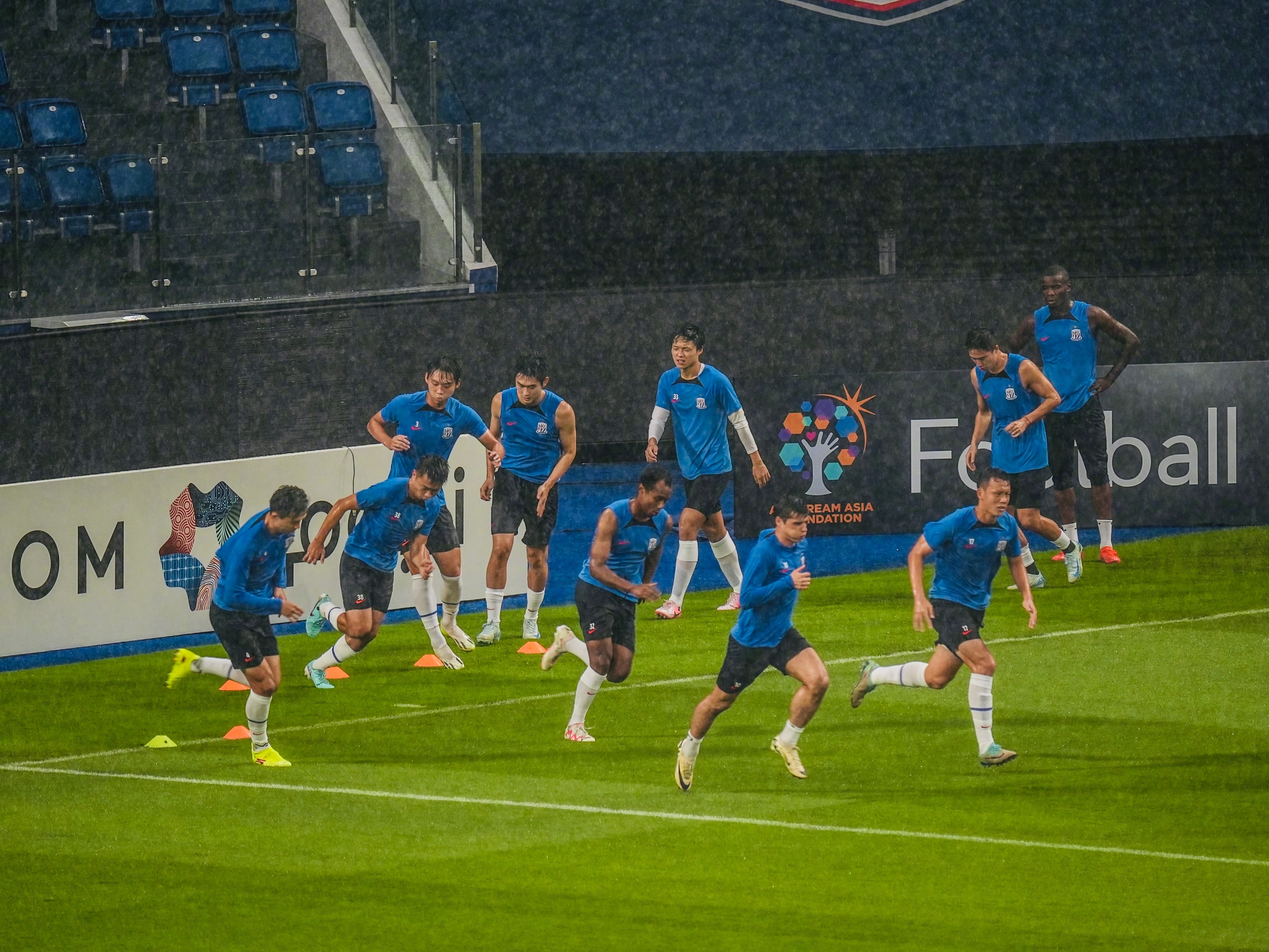 爱游戏官方网站葡萄牙体育集结日回应争议，志在荷甲名次提升，质疑声仍在，更衣室氛围转暖的简单介绍