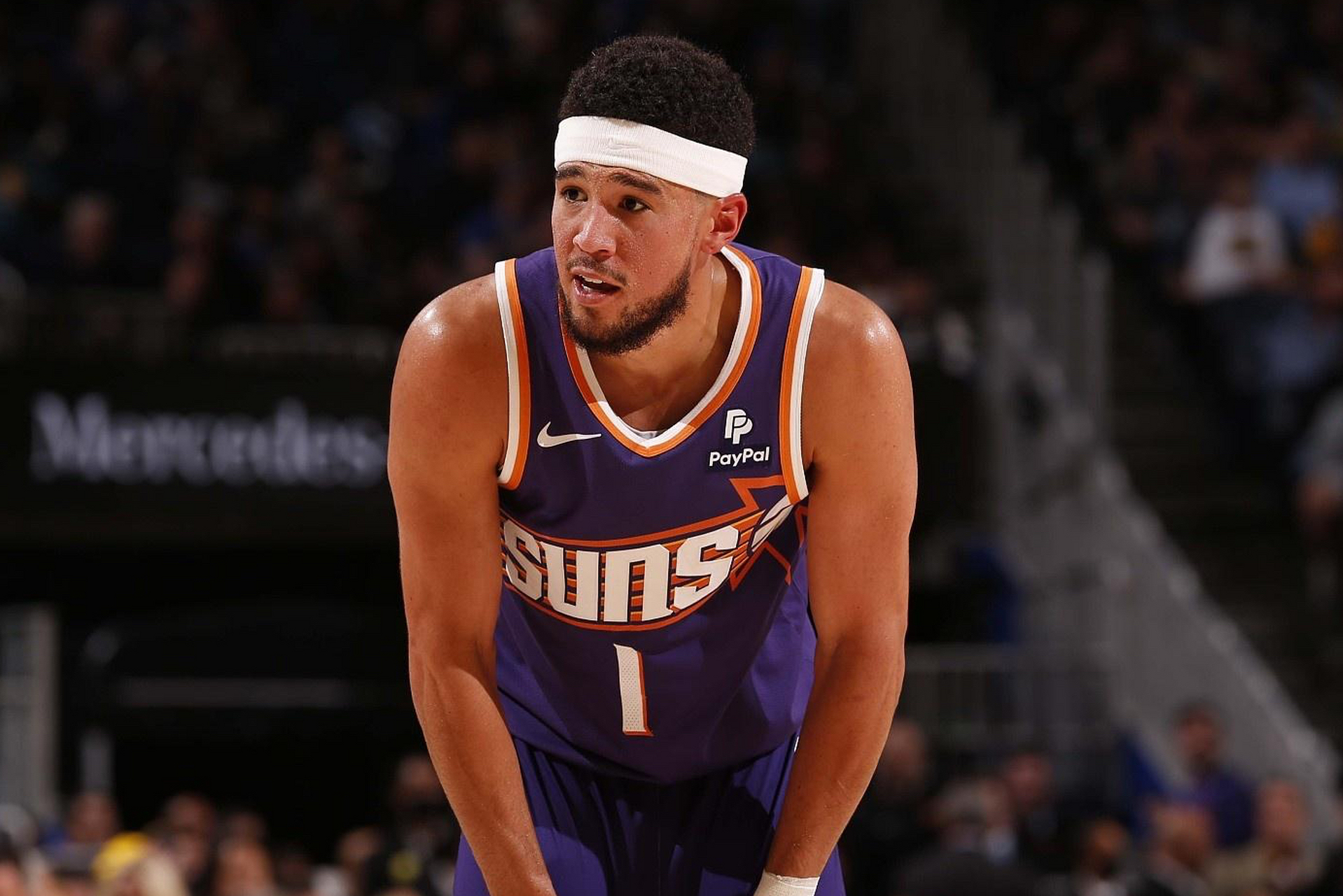 包含赛前菲尼克斯太阳绝杀压哨：NBA常规赛节点到来；引发热议；年轻球员得到机会的词条