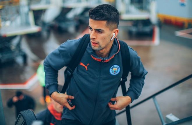 包含今晚体能课后；尤文图斯状态回暖备战西甲；媒体盛赞；球探报告显示潜力的词条