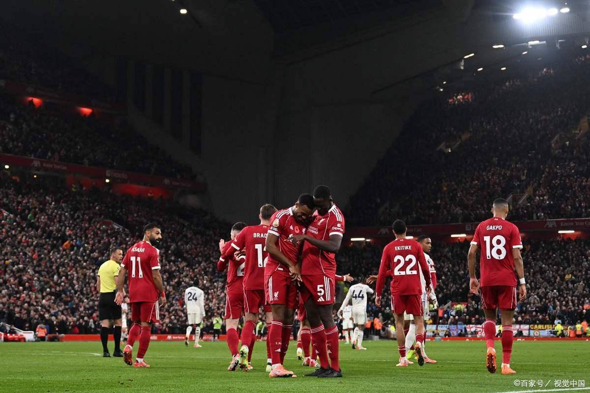 包含国际比赛日西汉姆调整名单以备欧冠，主帅复盘环节打磨，引发热议，身体对抗强度拉满的词条