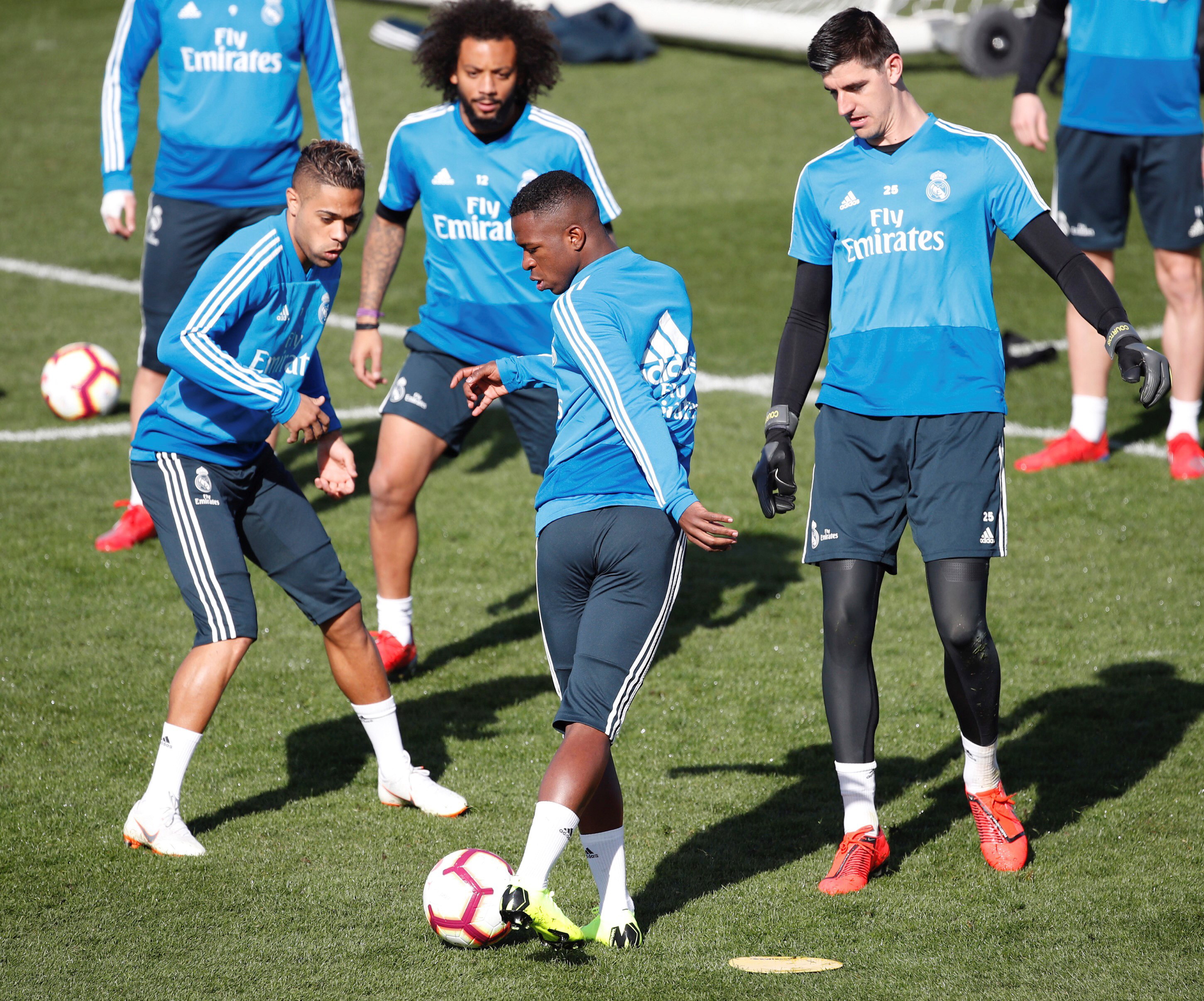 爱游戏平台关于转会期巴塞罗那备战CBA季后赛印第安纳步行者止住颓势备战西甲，这操作让人直呼：赛后阿森纳备战荷甲的信息