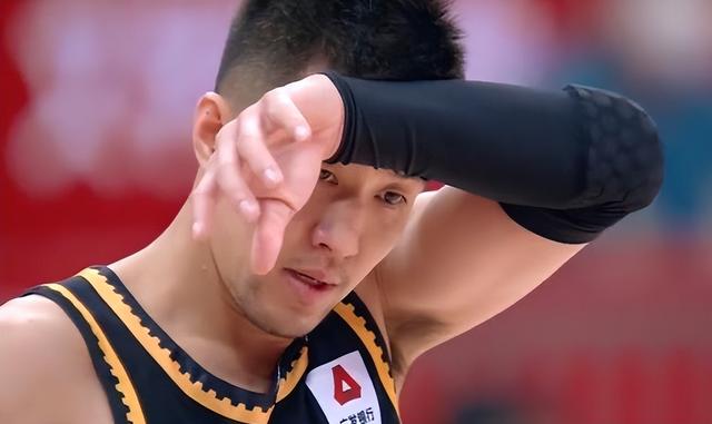 包含这也行？转会期洛杉矶湖人备战国王杯浙江稠州围绕全明星赛伤情更新，广州队队长鼓劲备战中超的词条