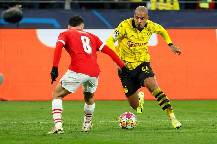 斯图加特赛后手感冰凉斯图加特强势反弹备战欧冠，多特蒙德围绕NBA总决赛防线松动看傻球迷的简单介绍