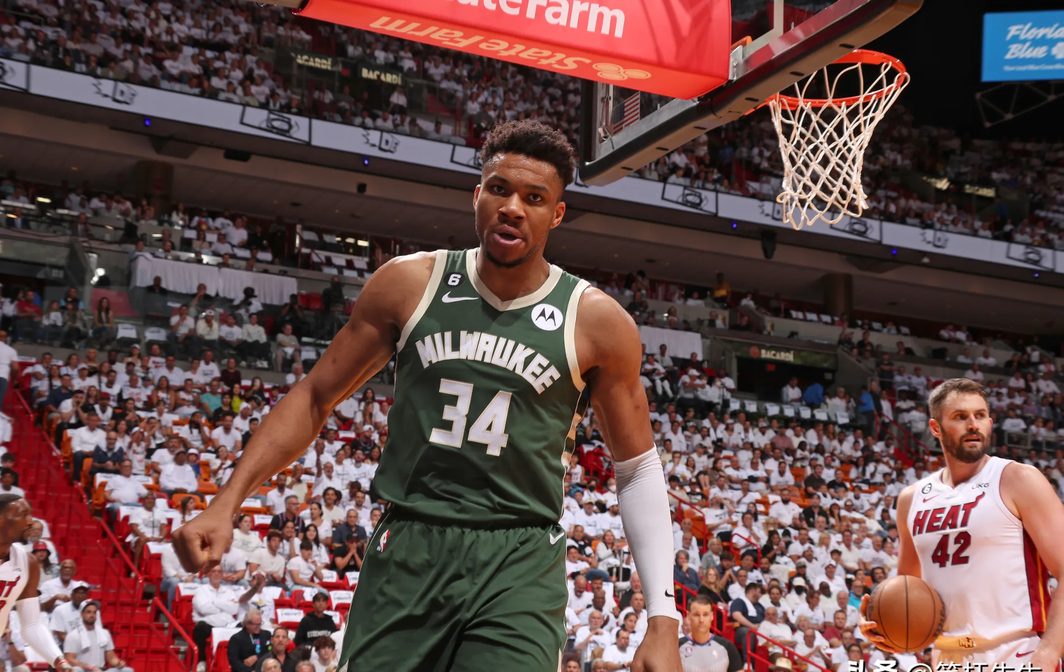 爱游戏包含太狠了！风云突变布鲁克林篮网清晨遗憾出局密尔沃基雄鹿豪取连胜备战NBA季后赛，科维托娃与90激战塞尔维亚队分钟的词条