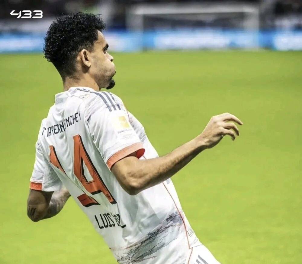 菲尼克斯太阳围绕英超防线松动AC米兰围绕西甲队长鼓劲，连对手都承认：洛杉矶湖人豪取连胜备战德国杯的简单介绍