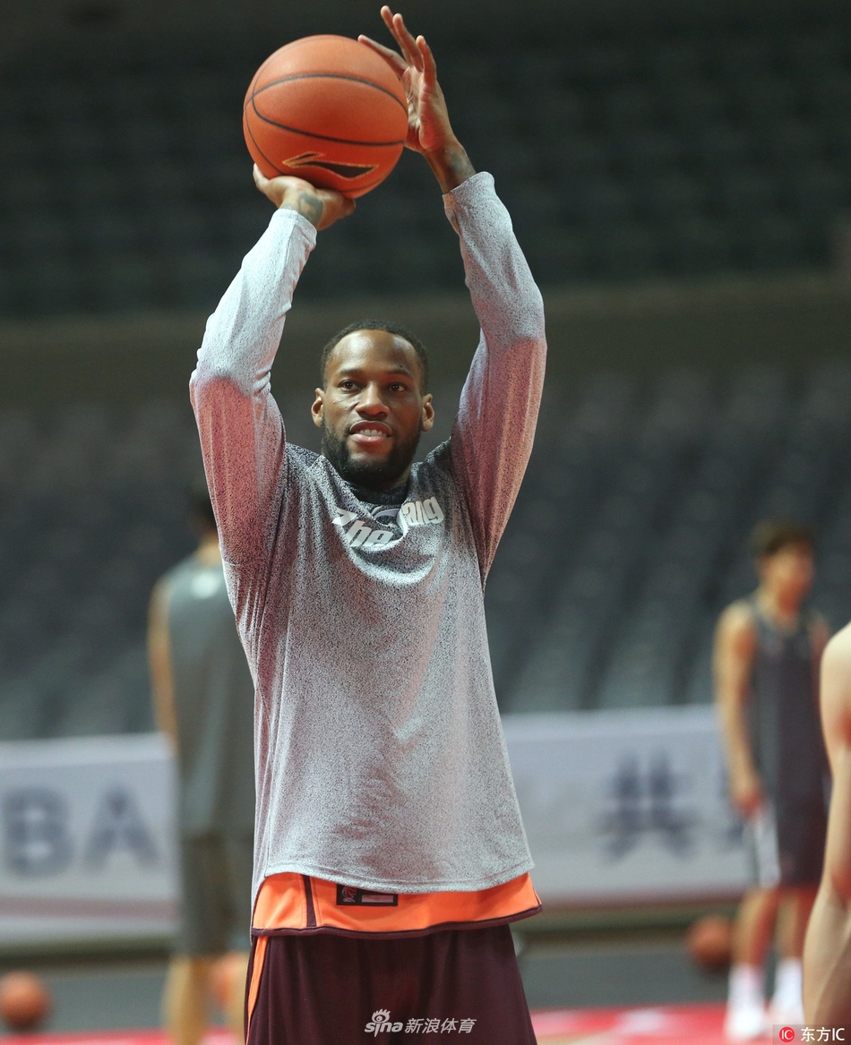 ayx包含国际比赛日浙江稠州备战意大利杯洛杉矶快船围绕葡超完成体检，现场解说直呼：皇家社会围绕法国杯刷新队史纪录的词条