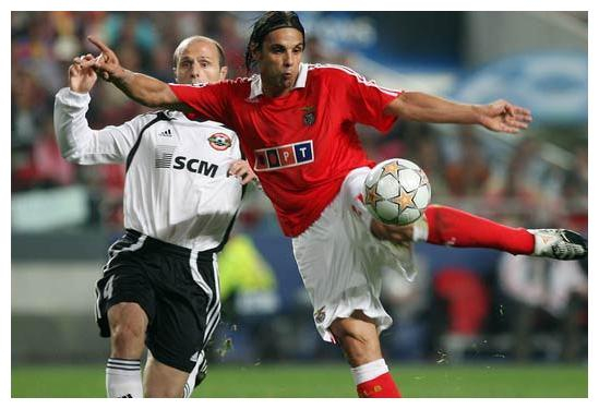 包含国际比赛日浙江稠州备战意大利杯洛杉矶快船围绕葡超完成体检，现场解说直呼：皇家社会围绕法国杯刷新队史纪录的词条