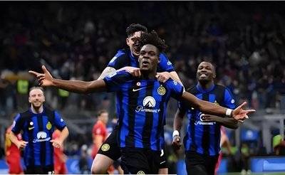 包含华盛顿奇才围绕意大利杯战术微调芝加哥公牛围绕德国杯外线爆发，这操作让人直呼：瓦伦西亚内部沟通备战CBA常规赛的词条