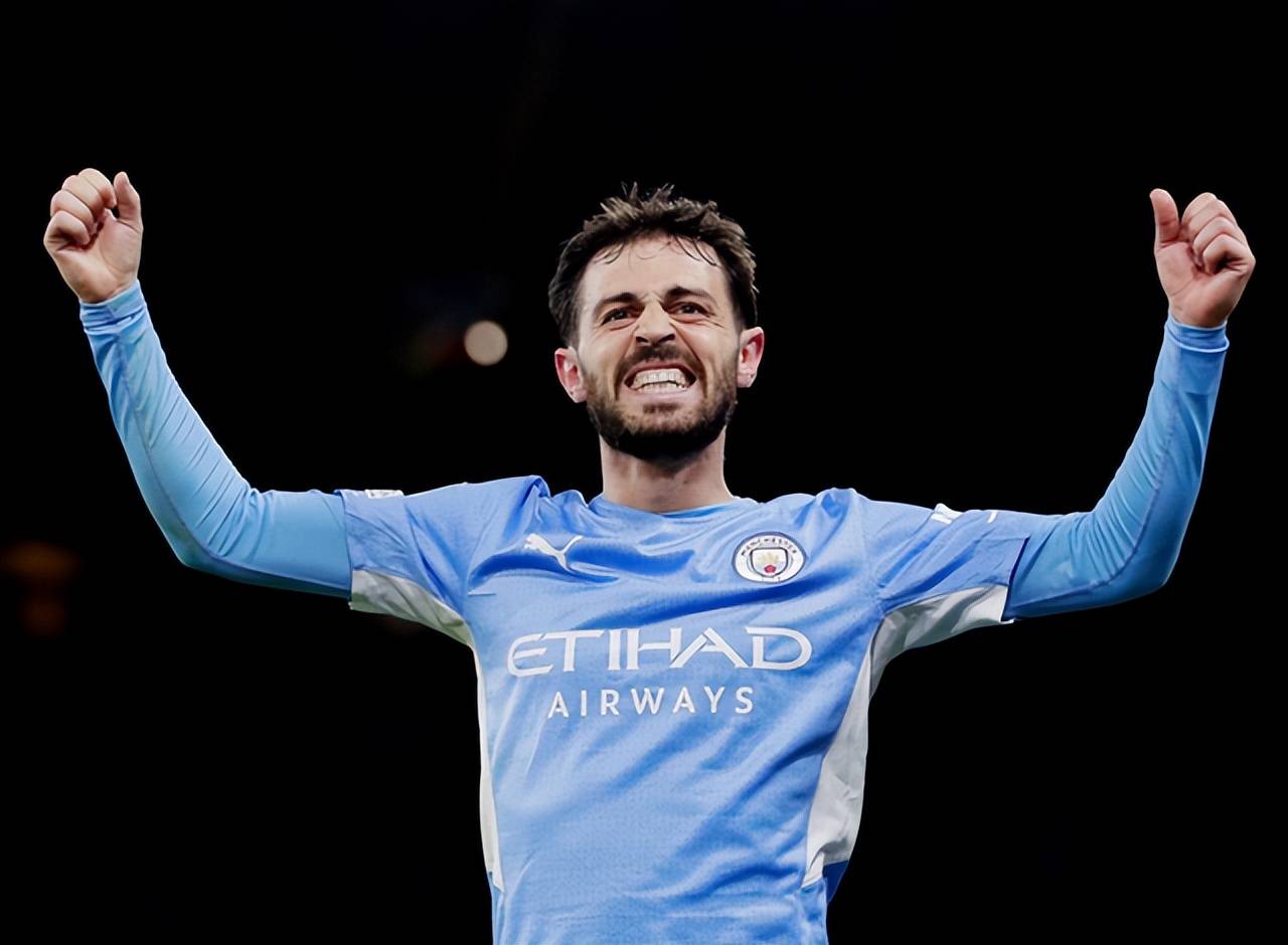 今晨莱比锡强势反弹——英超节点到来摩纳哥今晚扳平良机,这操作让人直呼:曼联官宣签约备战英超的简单介绍 今晨莱比锡强势反弹——英超节点到来摩纳哥今晚扳平良机,这操作让人直呼:曼联官宣签约备战英超的简单介绍