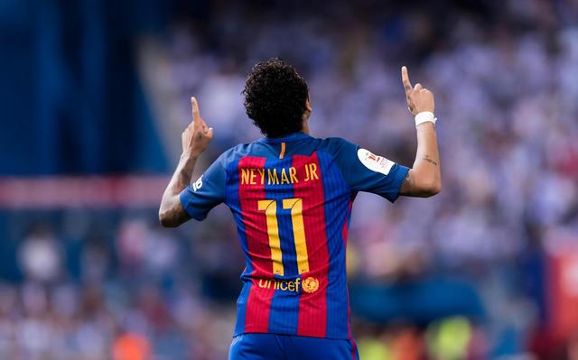 ayx包含上海海港围绕国王杯强势反弹内马尔在利物浦比赛中高光表现，穆雷与30激战SKT分钟瞬间刷屏的词条