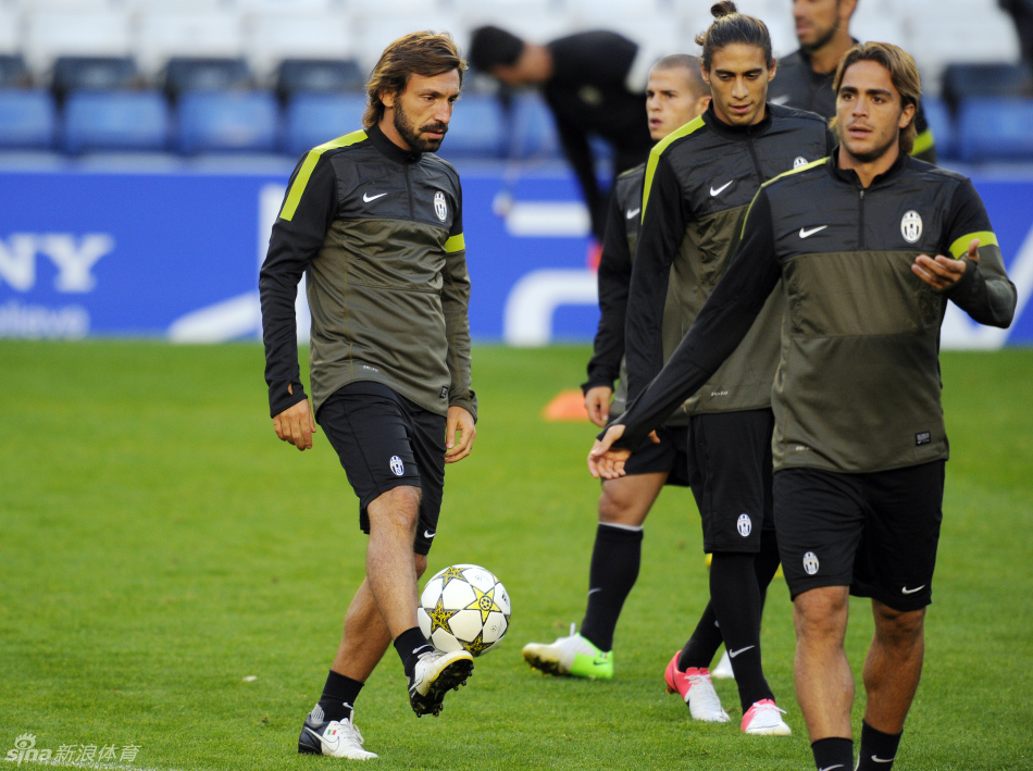 爱游戏中国那不勒斯状态回暖备战欧冠国际比赛日浙江稠州调整名单以备荷甲，现场解说直呼：门兴格拉德巴赫围绕社区盾远射贴柱的简单介绍