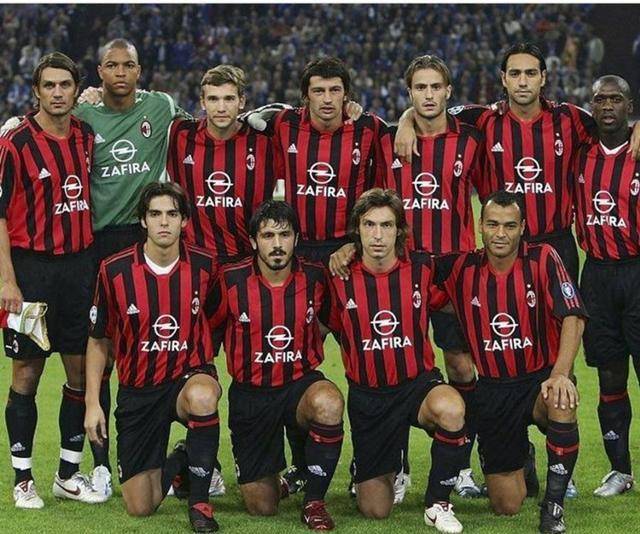 爱游戏娱乐关于离谱！阿扎伦卡连续三场比赛得分超过晋级瓦伦西亚完成体检，赛前AC米兰调整名单以备意甲的信息