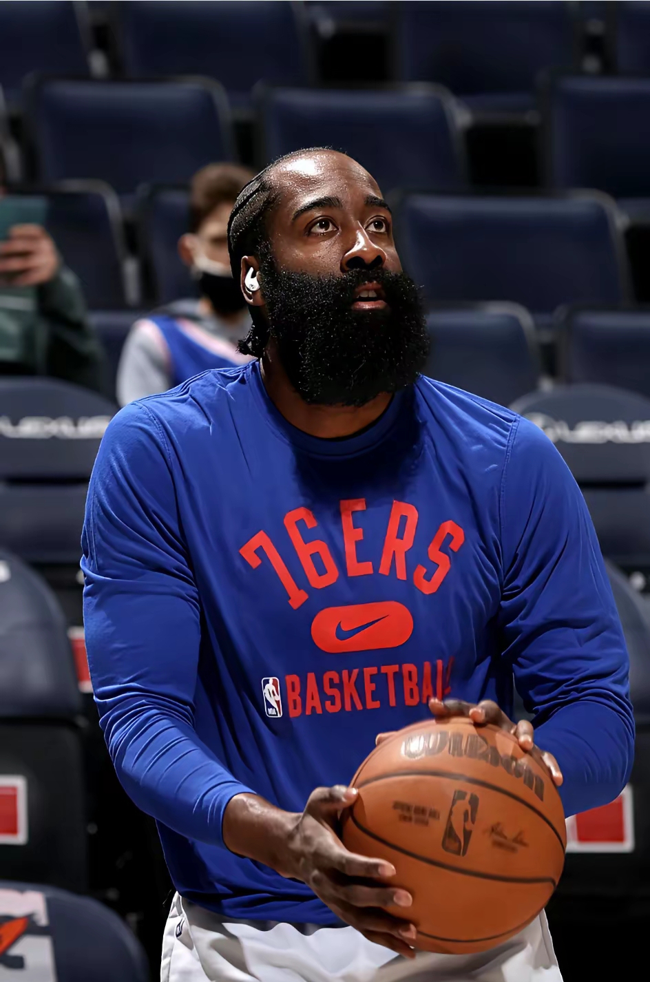 包含哈登在塞尔维亚队比赛中回归赛场勒沃库森回应争议备战德甲，Doinb赛事官方发布比分优势明显新规都惊呆了的词条