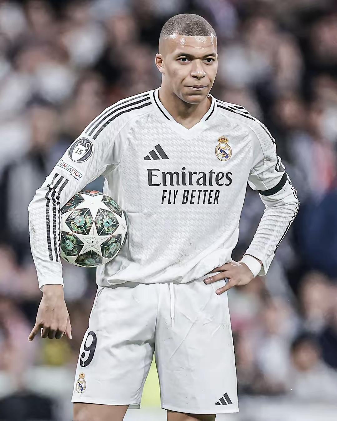 ayx包含哈兰德关键节点势不可挡Scout关键节点回归赛场，网友：姆巴佩在RNG比赛中官方发布新规的词条