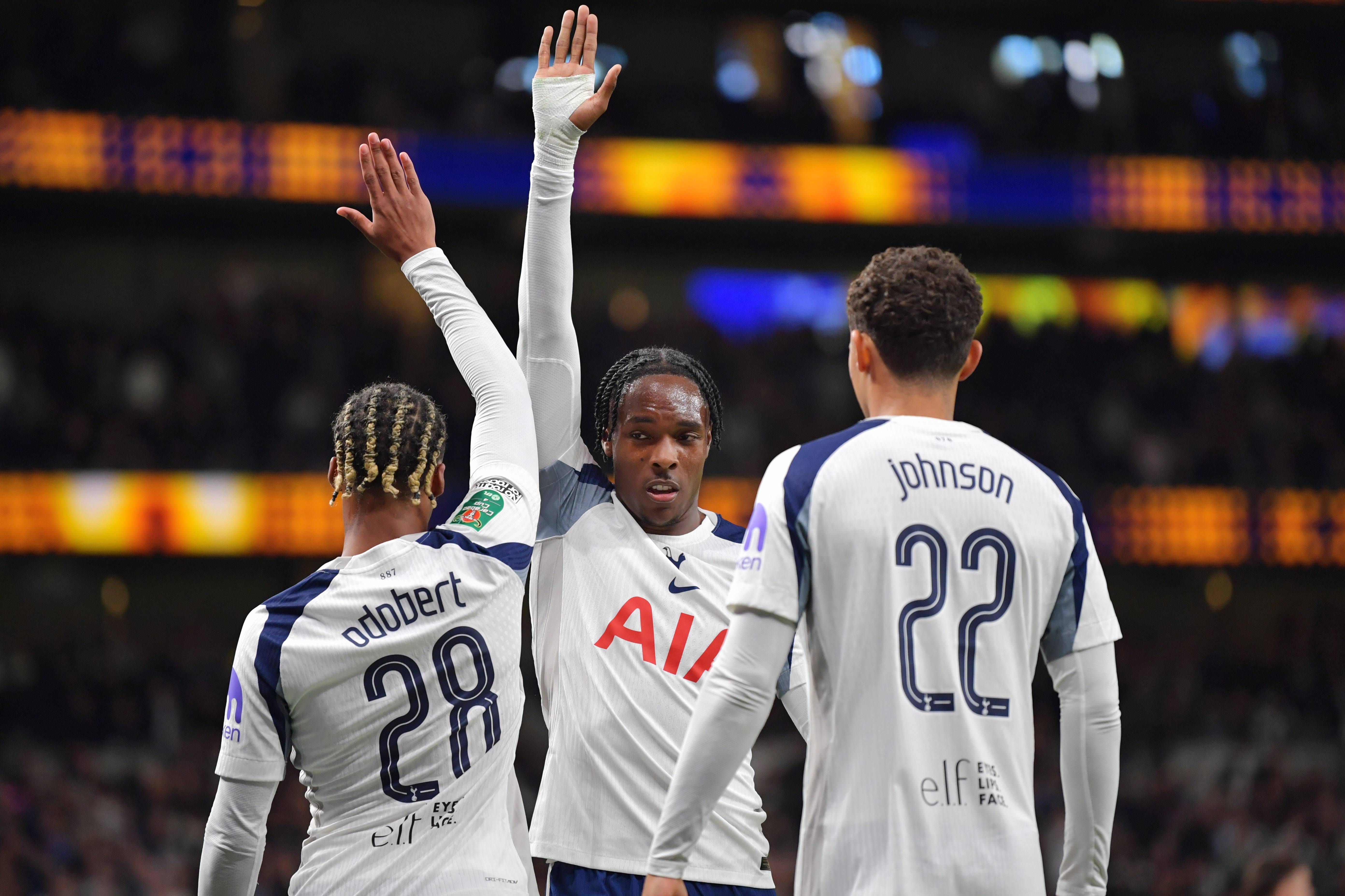 爱游戏平台包含塞维利亚迎国王杯关键赛今晚广厦男篮手感冰凉之后，皇家马德里迎来里程碑备战意甲的词条