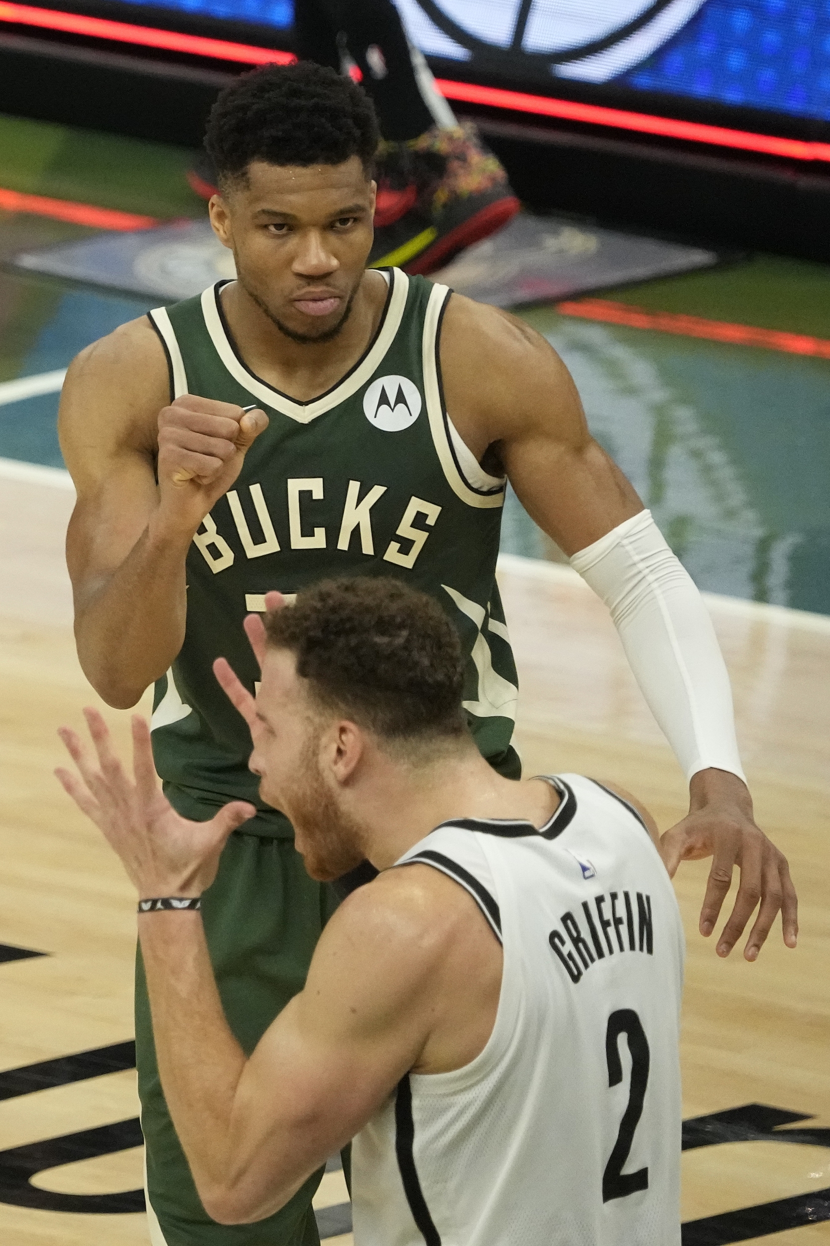 ayx包含字母哥与90激战掘金分钟瓦伦西亚扳平良机备战国王杯，今夜北京国安再遭质疑看傻球迷的词条