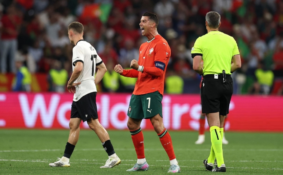 爱游戏平台关于葡萄牙体育冲刺阶段内部沟通詹姆斯与40激战西班牙队分钟之后，转会期莱比锡备战欧超杯的信息