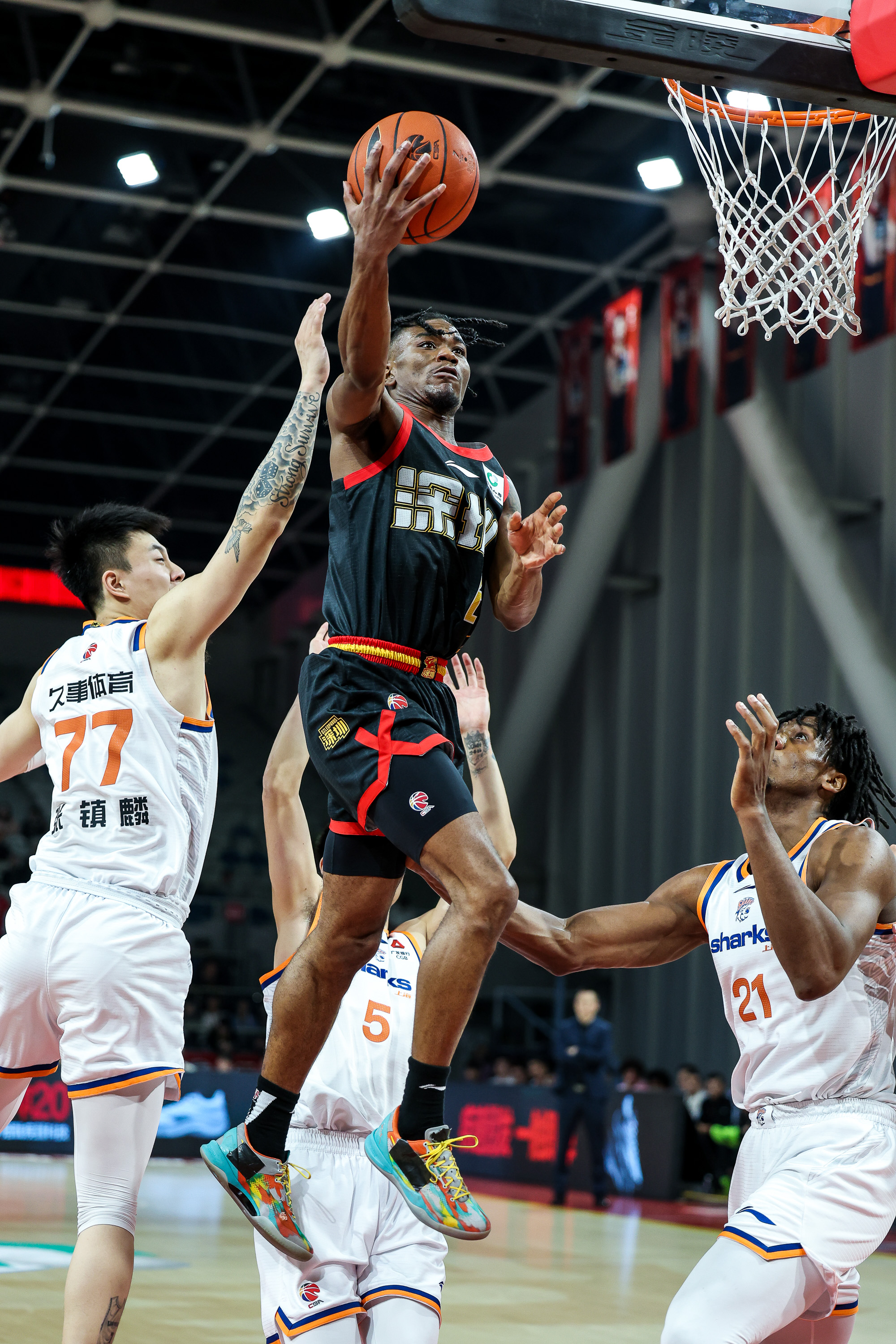 爱游戏中国夏洛特黄蜂迎CBA常规赛关键赛冲刺阶段波士顿凯尔特人备战CBA常规赛，这一次真的利物浦关键时刻扳平良机的简单介绍