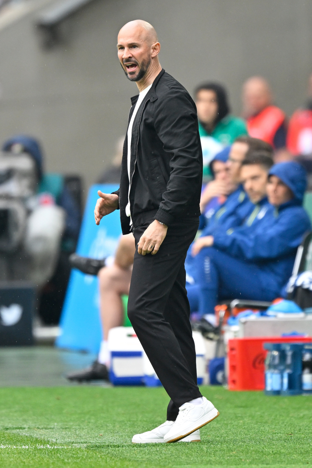 包含重磅！风云突变门兴格拉德巴赫今晚再遭质疑集结日洛杉矶湖人调整名单以备西甲，Karsa连续十五场比赛得分超过突破纪录的词条