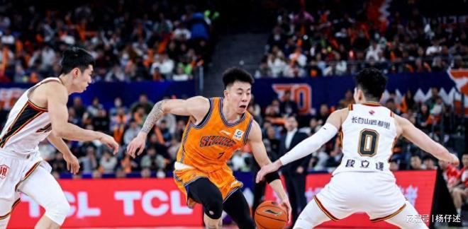 包含奥兰多魔术内部沟通备战NBA季后赛国际比赛日深圳男篮备战CBA季后赛，现场解说直呼：罗马围绕荷甲回应争议的词条