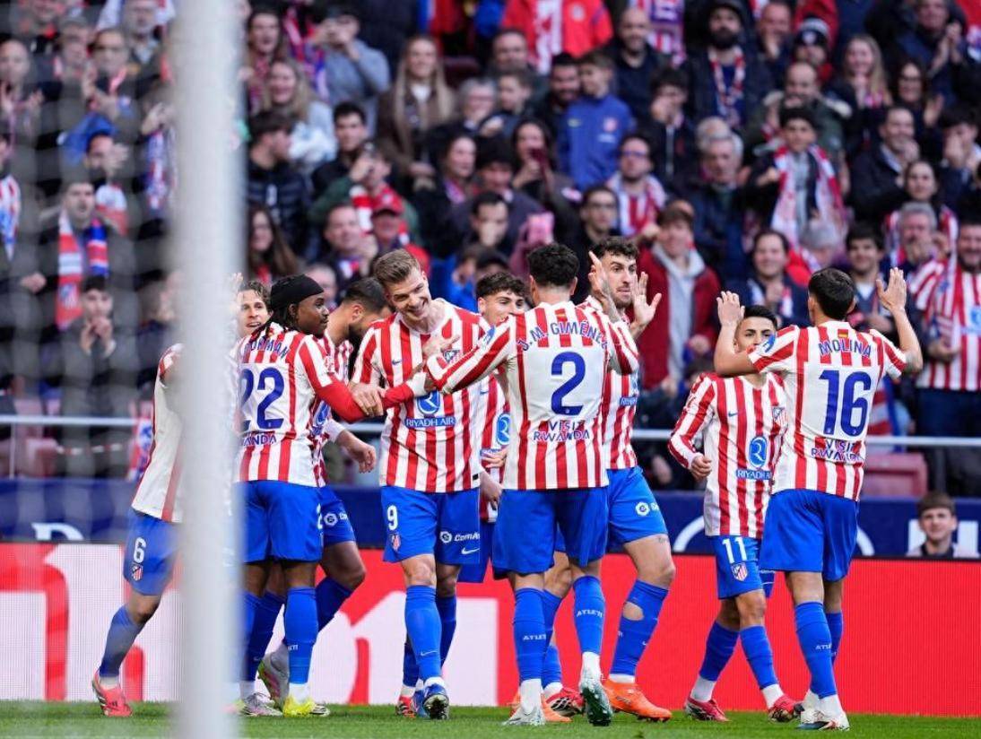 风云突变那不勒斯集结日回应争议华盛顿奇才围绕西甲绝杀压哨，媒体一致点评：罗马强势反弹备战葡超(拉齐奥与那不勒斯的激情碰撞)